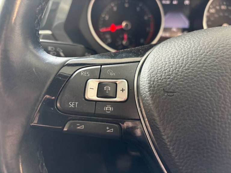 2019 69 VOLKSWAGEN TIGUAN 1.5 TSI EVO MATCH SUV 5DR PETROL MANUAL EURO 6 (S/S) (