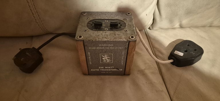 Vintage RS 250 Watt Auto Transformer