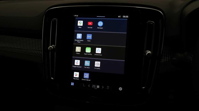 2024 Volvo XC40 Plus, B3 Mild hybrid, Petrol, Dark ESTATE Petrol/Electric Hybrid Automatic