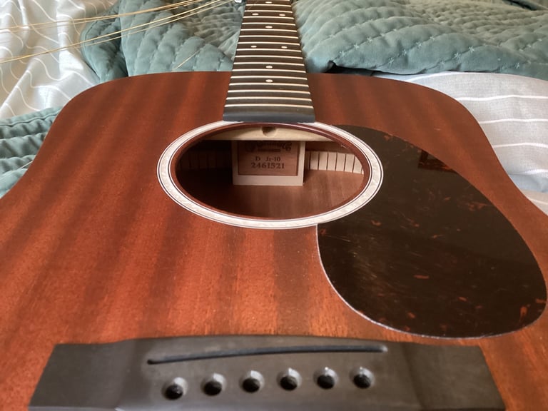 Martin Dreadnought Junior 10 ( £295)- BARGAIN!!!!!!!!
