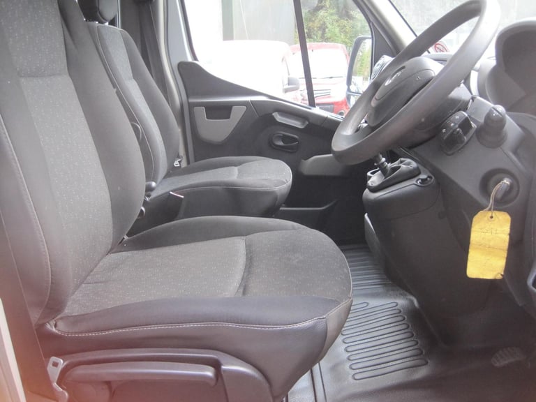 Vauxhall Movano R3500 L3 H1 Crew Cab Tipper