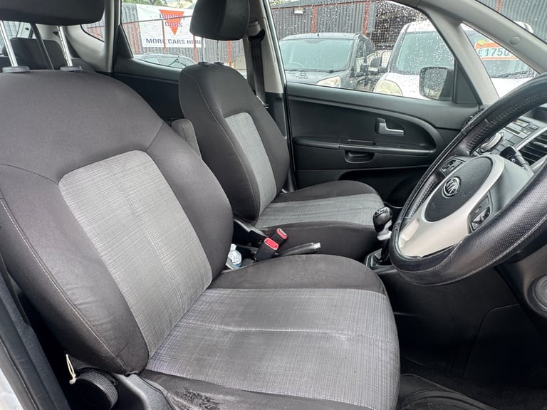 2011 Kia Venga 1.4 CRDi EcoDynamics 2 5dr HATCHBACK Diesel Manual - Image 13
