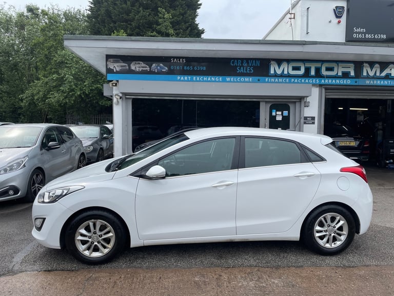 2015 Hyundai i30 1.6 CRDi Blue Drive SE Nav 5dr HATCHBACK Diesel Manual