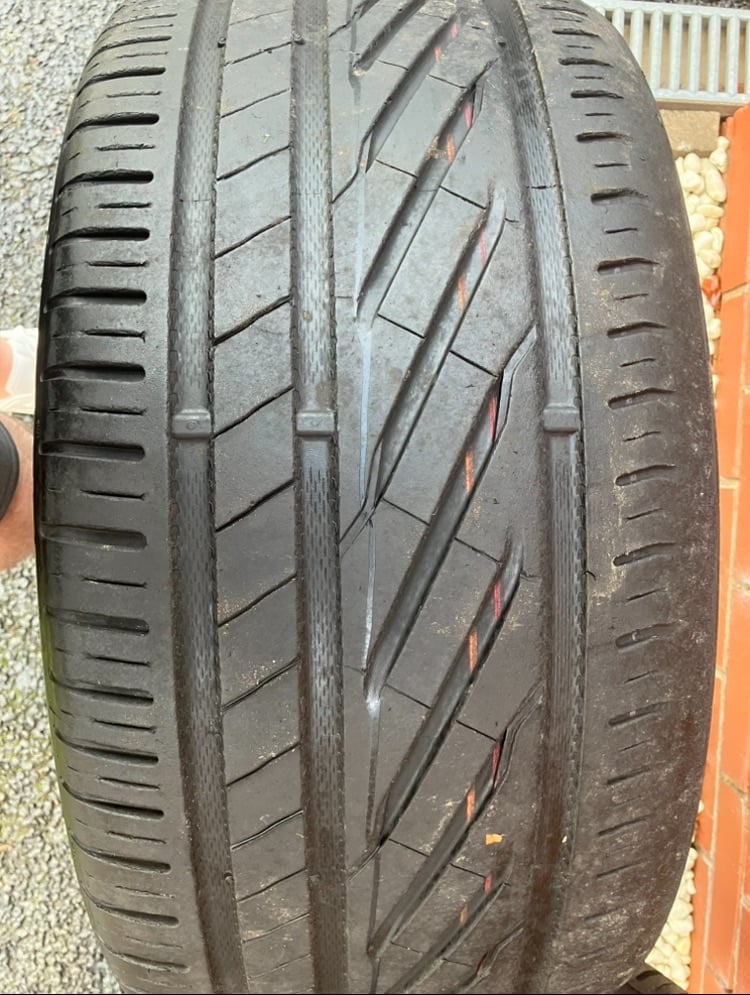 Pair of 275 40 20 XL Uniroyal Rainsport 5 4x4 XL Tyres 