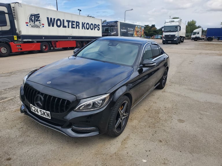 Mercedes-Benz, C CLASS, Saloon, 2015, Manual, 2143 (cc), 4 doors