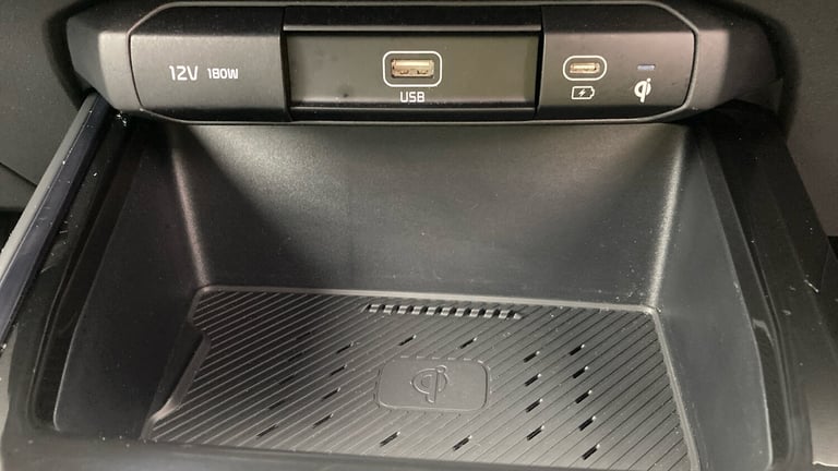 2025 Kia Niro 1.6 GDi 127 Hybrid 4 5dr DCT Hybrid Estate Estate Hybrid Automatic