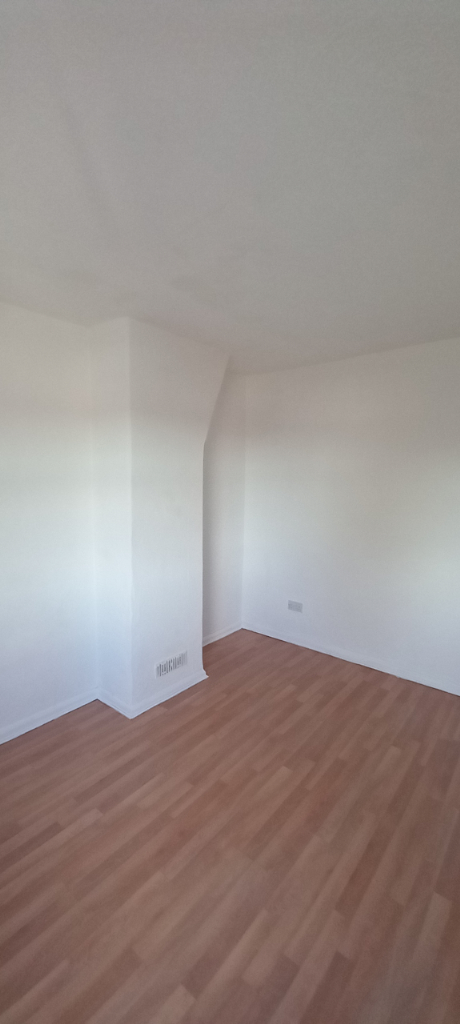 **LET BY** 2 BEDROOM HOME - BROOM STREET - NO DEPOSIT