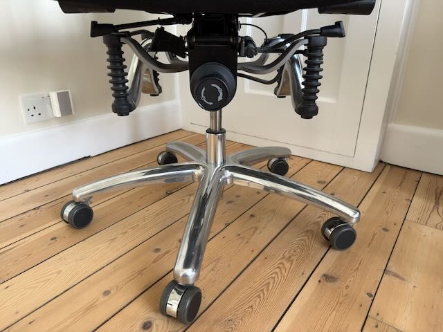 Haider Bioswing 560 iQ S ergonomic desk chair in excellent condition RRP £1999
