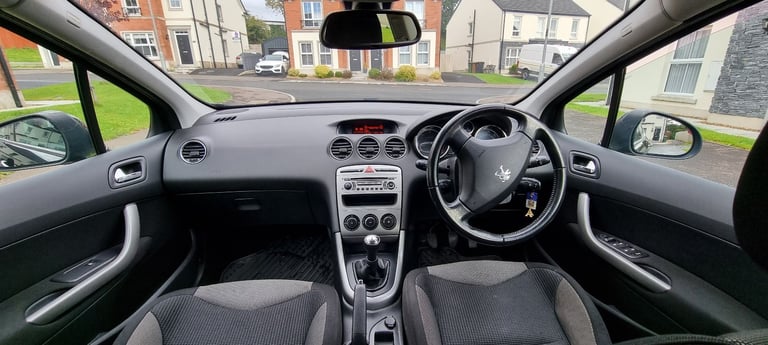 Peugeot, 308, Hatchback, 2012, Manual, 1560 (cc), 5 doors
