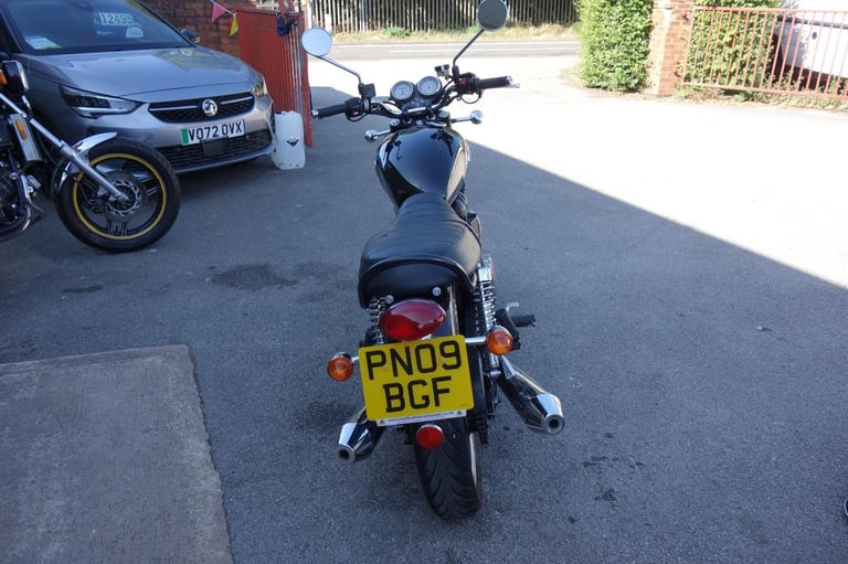 Triumph Bonneville BONNEVILLE 865 SE 2009/09