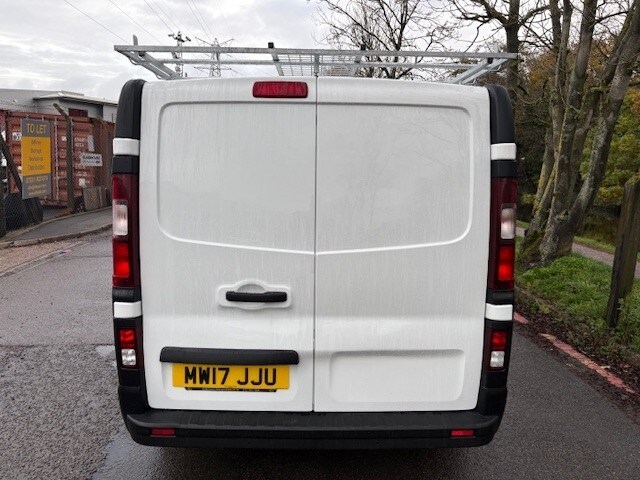 2017 Renault Trafic LL29 dCi 95 Business Crew Van 6 SEATER A/C WINDOW VAN Diesel Manual