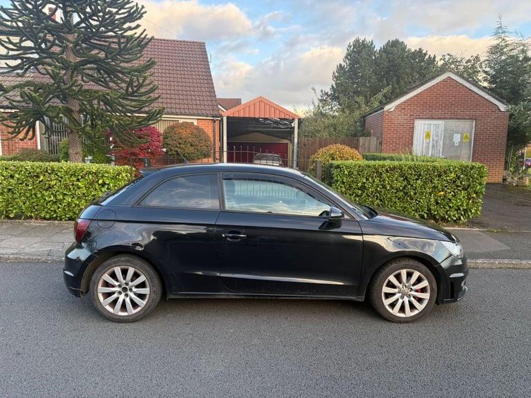 Audi, A1, Hatchback, 2011, Manual, 1598 (cc), 3 doors