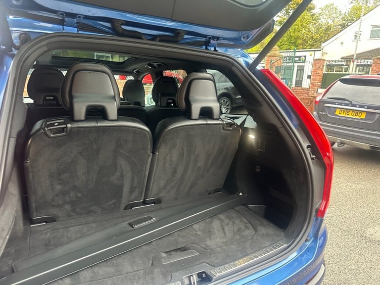 2018 Volvo XC90 2.0h T8 Twin Engine 10.4kWh R-Design SUV 5dr Petrol Plug-in Hybrid Auto 4WD ESTAT...