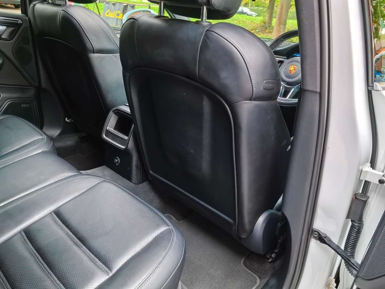 2015 Porsche Macan 3.0 Macan S D Semi-Auto 4WD 5dr SUV Diesel Automatic