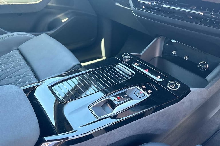 2025 Audi Q6 e-tron 225kW Performance 100kWh Edition 1 5dr Auto ESTATE ELECTRIC Automatic