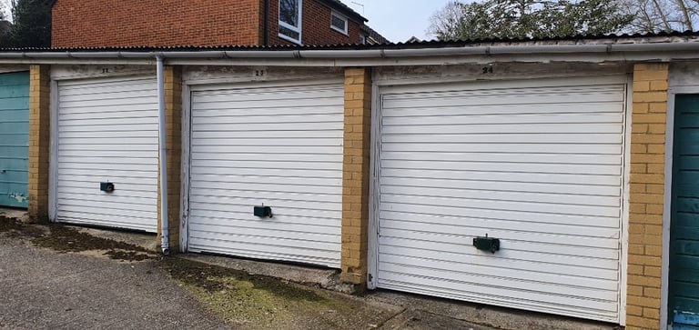 Garage/Parking/Storage: Queens Lawns, Alexandra Road, Reading RG1 5PF