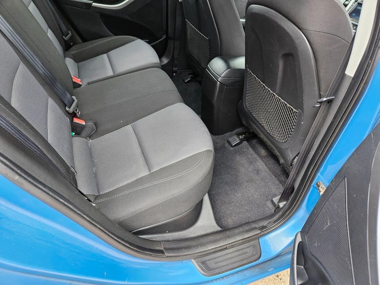 HYUNDAI I30 1.6 CRDi Blue Drive Style Nav 2012