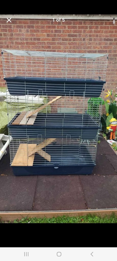 Guinea pig/Rabbit 3 story cage ideal winter quarters 