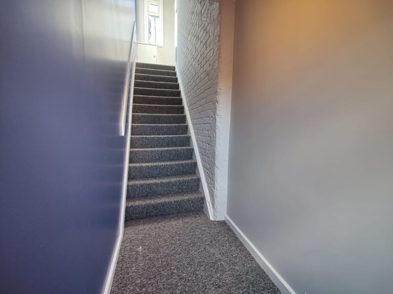 One Bedroom Flat Pets considered 