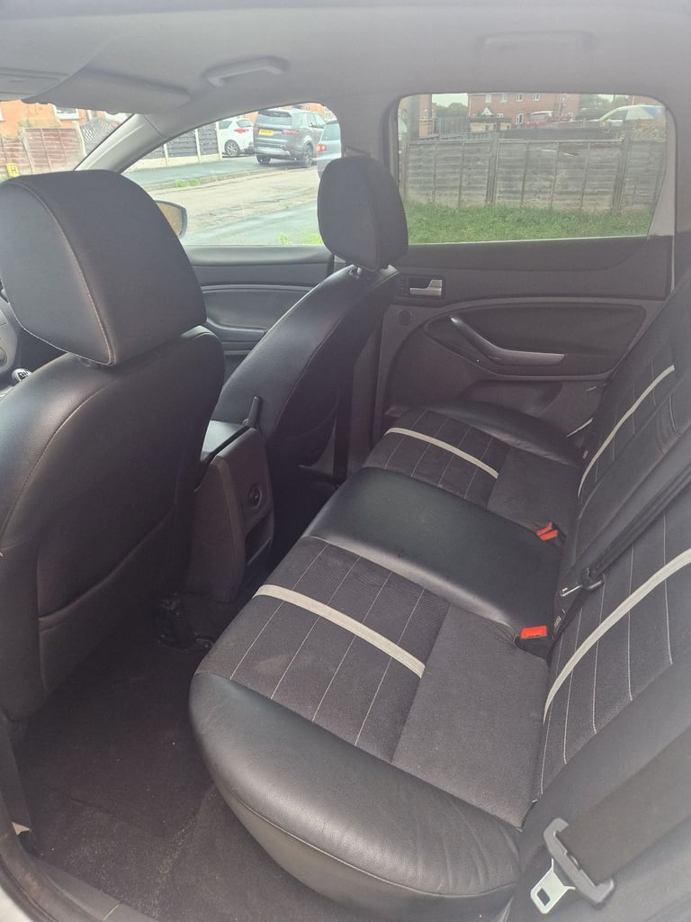 Ford, KUGA, Estate, 2009, Manual, 1997 (cc), 5 doors
