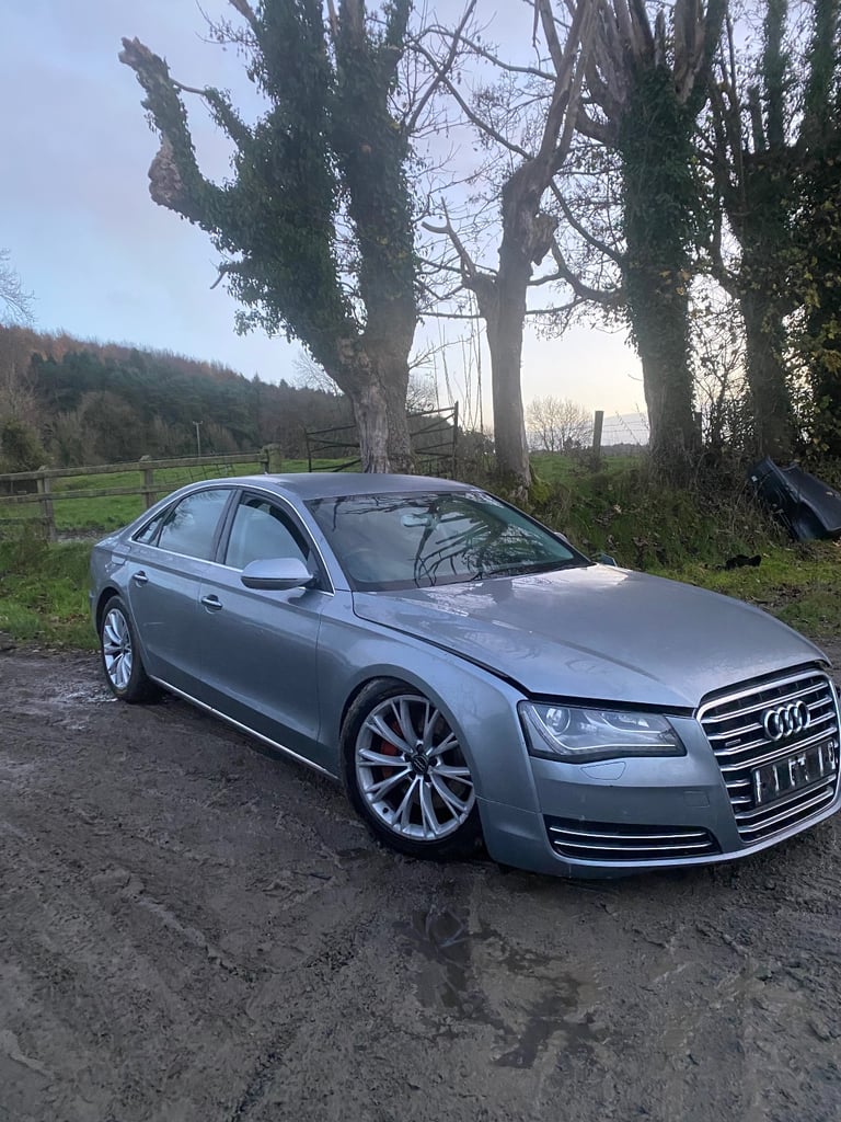 🟢 AUDI A8 Breaking for Parts