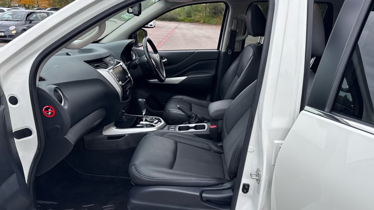 2021 Nissan Navara Double Cab Pick Up N-Guard 2.3dCi 190 TT 4WD Auto PICK UP DIESEL Automatic