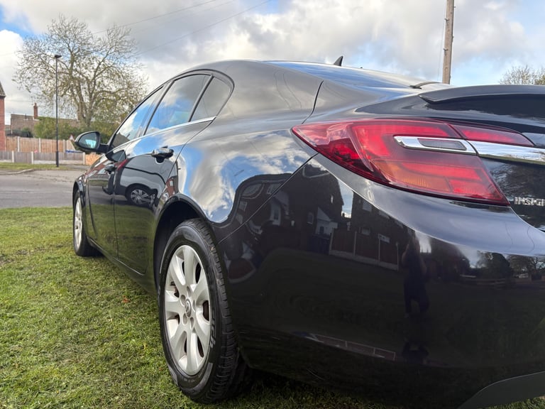 Vauxhall, INSIGNIA, Hatchback, 2015, Manual, 1956 (cc), 5 doors