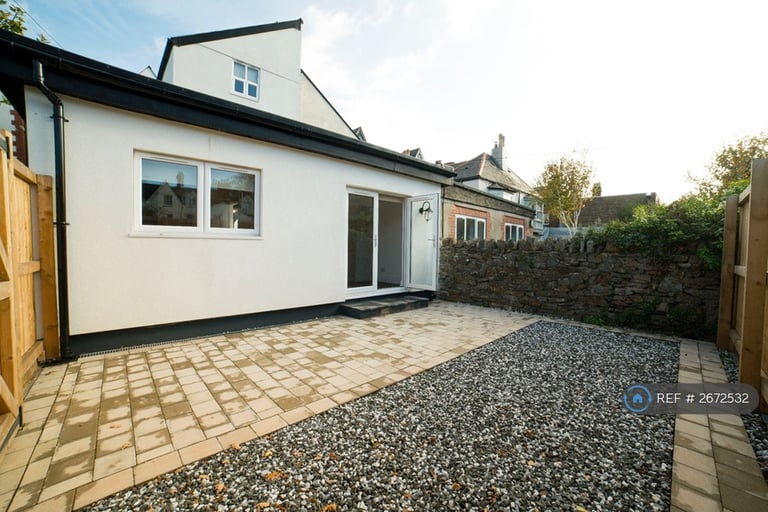 1 bedroom flat in Cathedral Road, Cardiff, CF11 (1 bed) (#2672532)