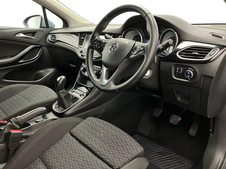 2019 Vauxhall Astra 1.6 CDTi 16V 136 SRi Nav 5dr Hatchback Manual