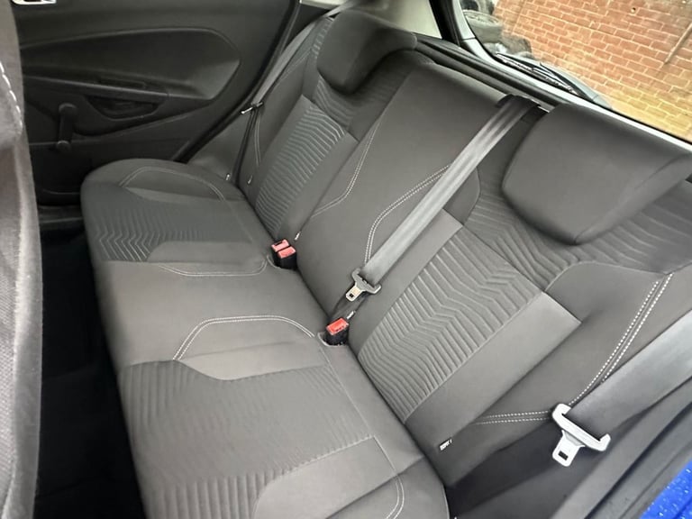 2014 Ford Fiesta 1.0T ECOBOOST TITANIUM 5dr (s/s)  WITH SERVICE HISTORY  Hatchback Petrol Manual