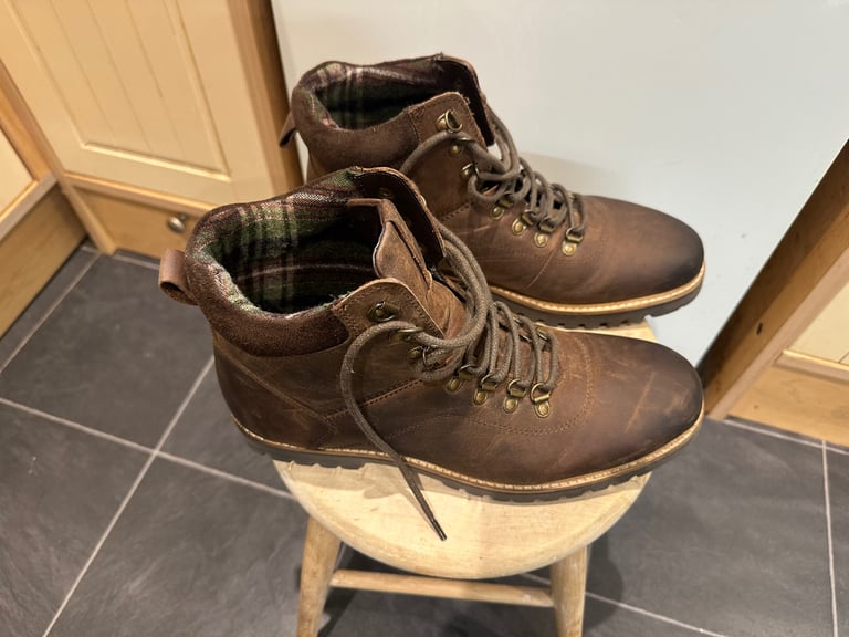 Men’s Boots Size 12.