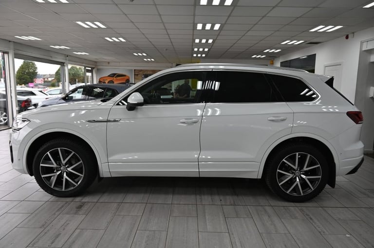 2018 68 VOLKSWAGEN TOUAREG 3.0 TDI V6 R-LINE SUV 5DR DIESEL TIPTRONIC 4MOTION EU