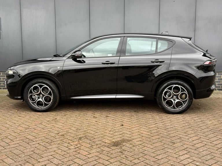 2023 Alfa Romeo Tonale 1.5 MHEV Ti 5dr Auto Hatchback Petrol Automatic