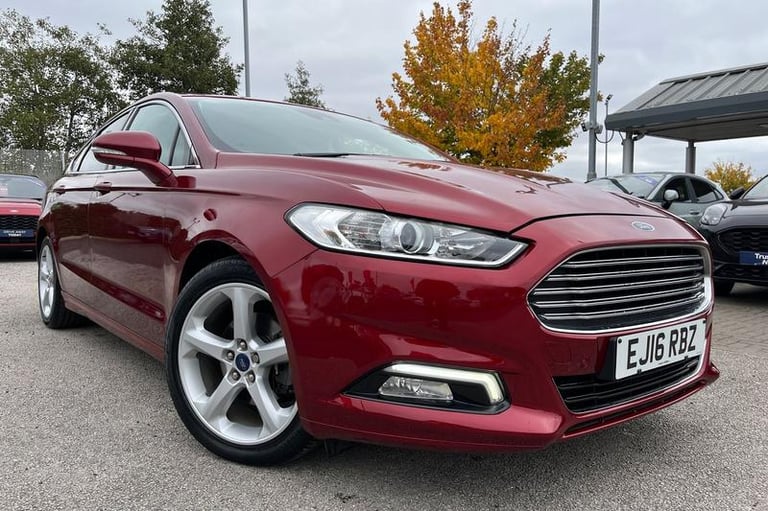 2016 Ford Mondeo 2.0 TDCi Titanium 5dr ** Sync 2 - Bluetooth / USB Connection ** Manual Hatchback...