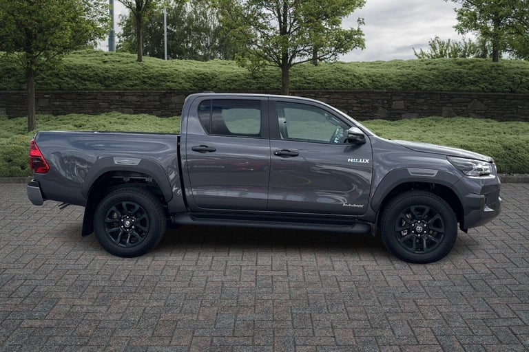 2025 Toyota Hilux Invincible X D/Cab Pick Up 2.8 Hybrid 48V Auto PICK UP DIESEL Automatic