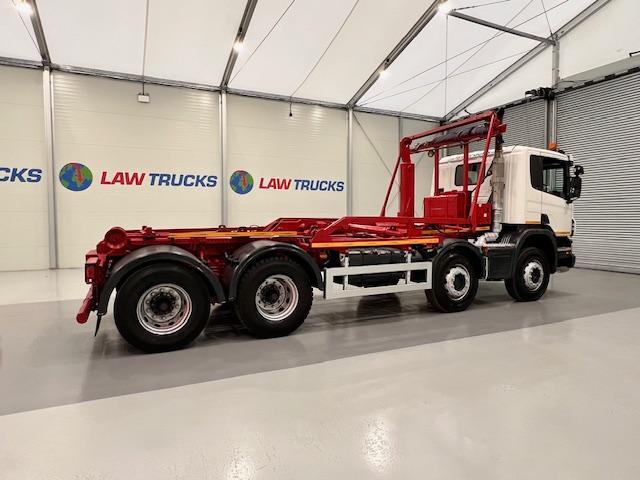 Scania P370 8x4 Rest Cab Hookloader Manual