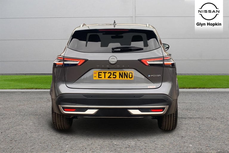 2025 Nissan Qashqai 1.5 E-Power N-Connecta [Glass Roof] 5dr Auto Hatchback Hybrid Automatic