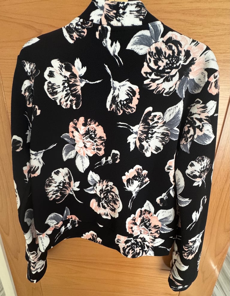 Miss Selfridge Ladies lightweight zip up summer jacket size 8