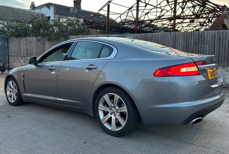 AUTO 2010 JAGUAR XF 3.0 V6 LUXURY 241 BHP 2 KEYS NOT LEON FR X TYPE XJ 530D 330D C350 CDI A45 A6 A5