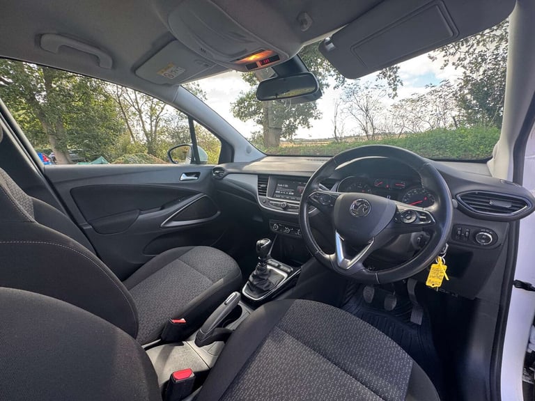 2019 Vauxhall Crossland X 1.2T ecoTec [110] SE 5dr [6 Speed] [S/S] HATCHBACK PETROL Manual