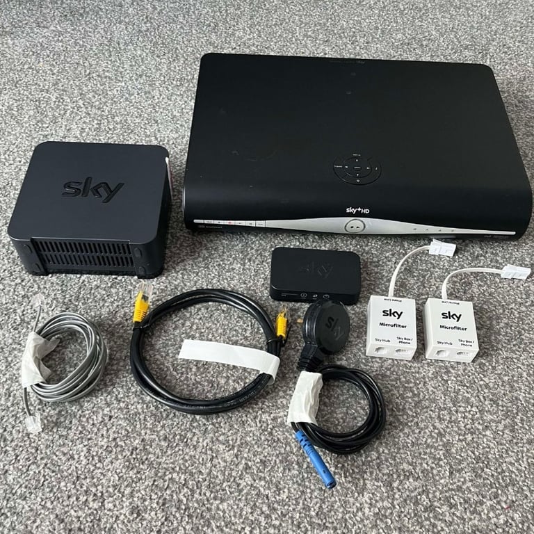 image for * SKY SET TOP BOX TV IN PERFECT CONDITION WITH ALL AND EXTRA ACCESSORIES INTERNET TELEVISION