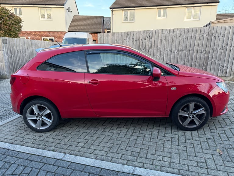 Seat, IBIZA, Hatchback, 2014, Manual, 1390 (cc), 3 doors