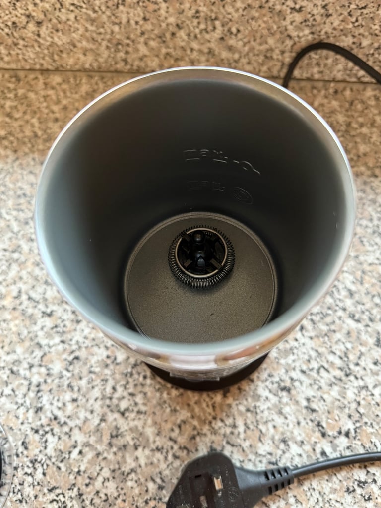 Espresso milk frother