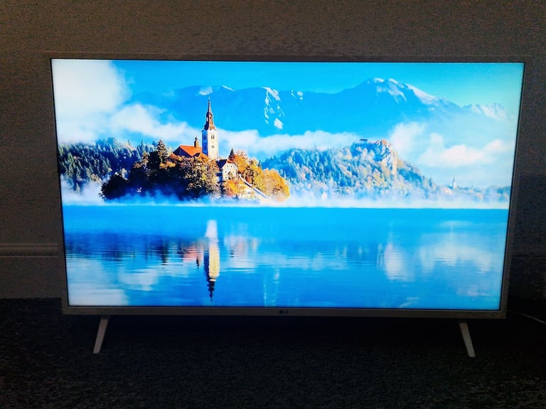 LG Smart TV HDR 4K Ultra HD Led 43 inches for sale 