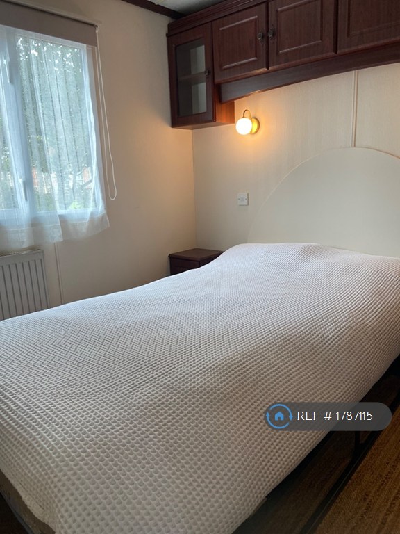 1 bedroom house in Avon Cottages, Saltford, Bristol, BS31 (1 bed) (#1787115)