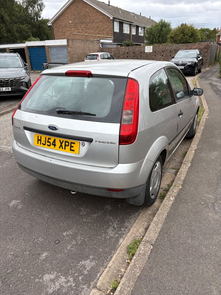 Ford, FIESTA, Hatchback, 2004, Manual, 1242 (cc), 3 doors