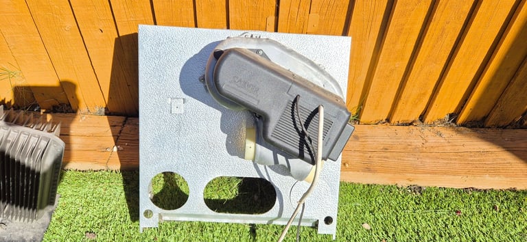 CARVER FANMASTER 3600STC AUTO gas and electric heater for camper caravan motorhome.