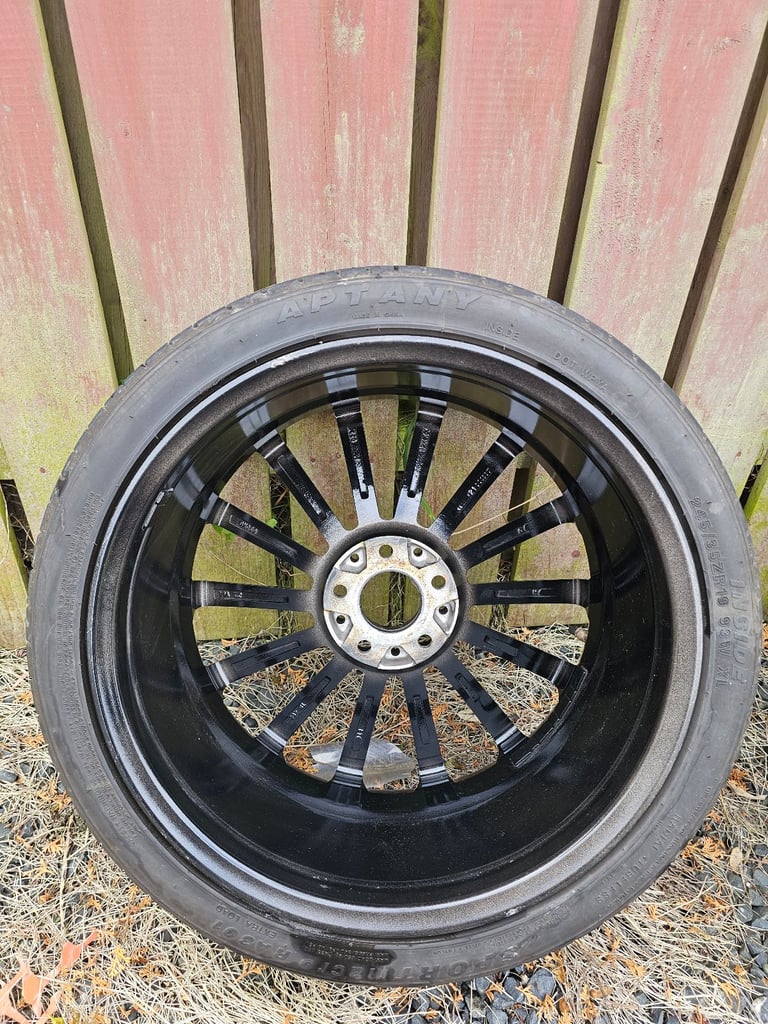 19" Mercedes style wheels and tyres 