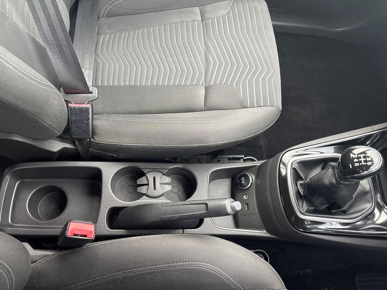 2013 Ford Fiesta 1.25 82 Zetec 5dr Hatchback PETROL Manual