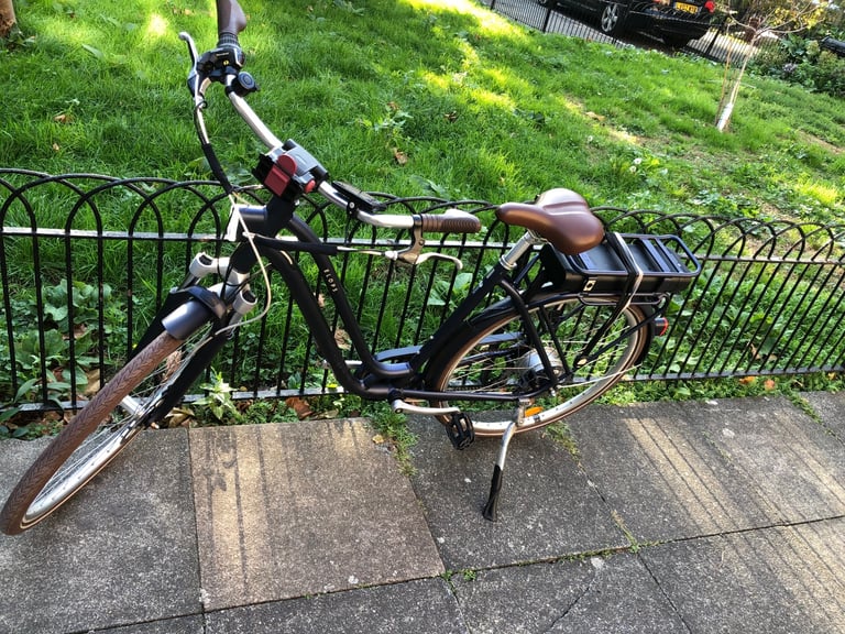 Lovely Adult Electric City Bike Bicycle 36V Battery Elops in very good condition 